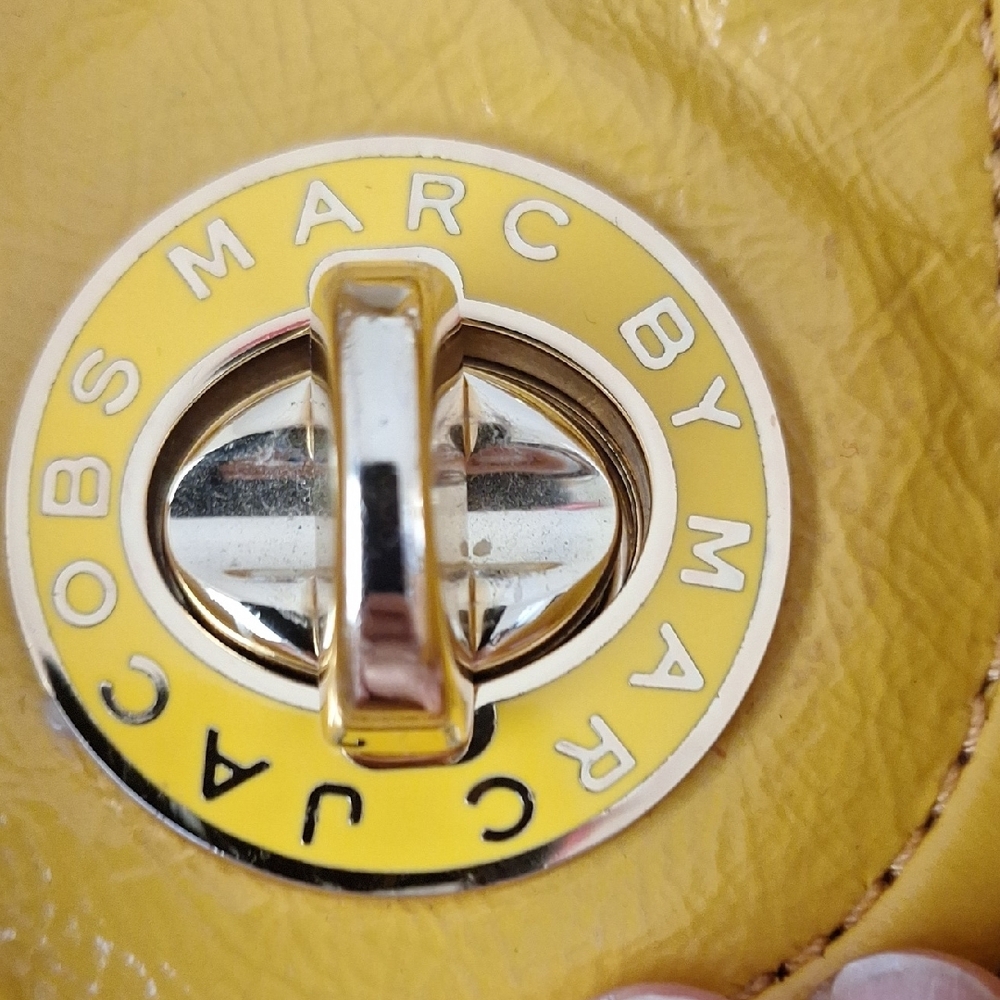 Marc Jacobs Mustard Yellow Shoulder Bag - Picture 3 of 10